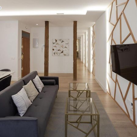 Elegant Retreat In City Center Apartment Rome Bagian luar foto
