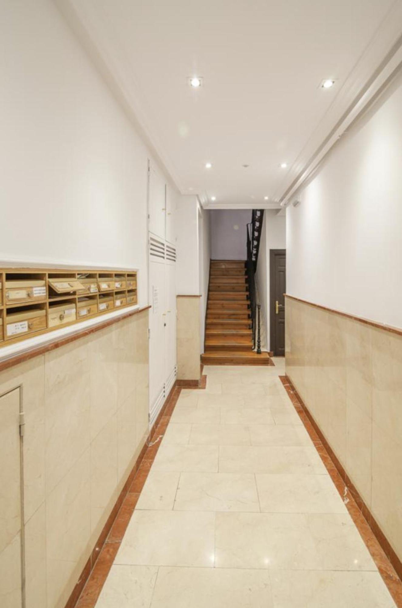 Elegant Retreat In City Center Apartment Rome Bagian luar foto