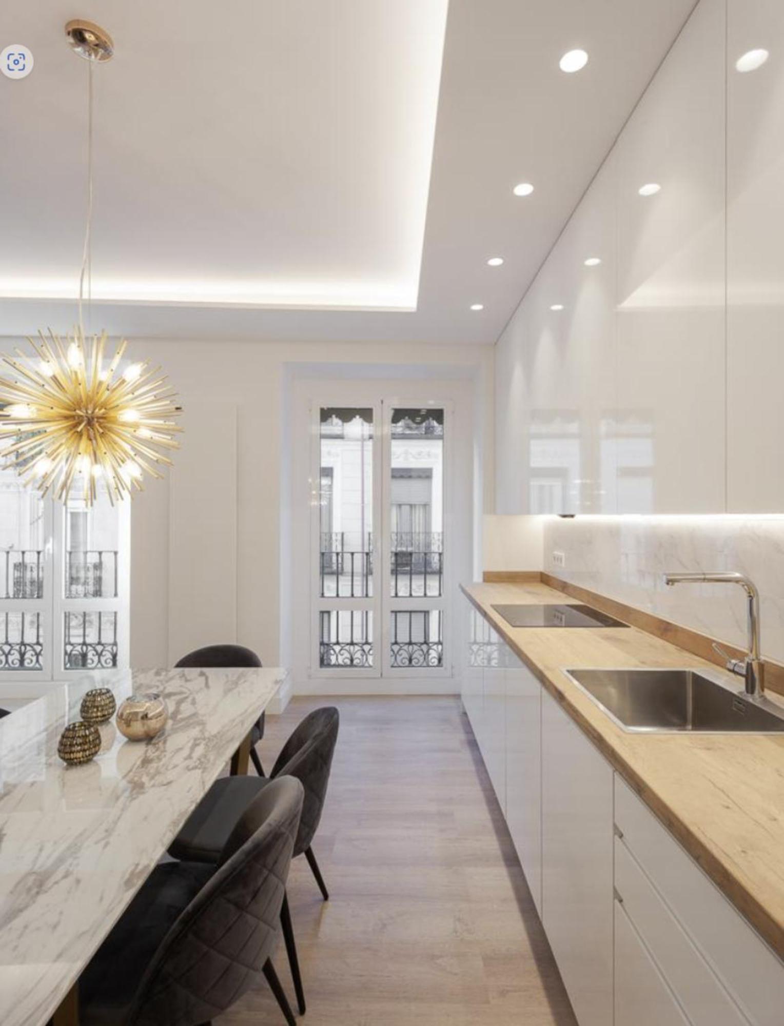 Elegant Retreat In City Center Apartment Rome Bagian luar foto