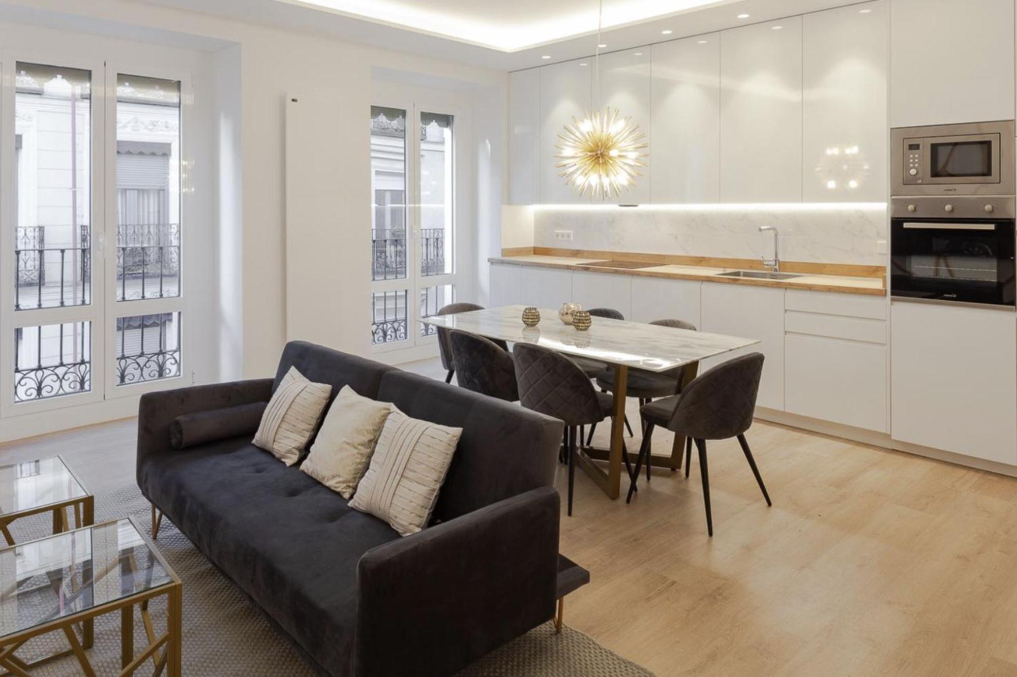 Elegant Retreat In City Center Apartment Rome Bagian luar foto